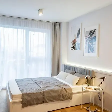 New! Stylish Studio With Parking 클루지나포카