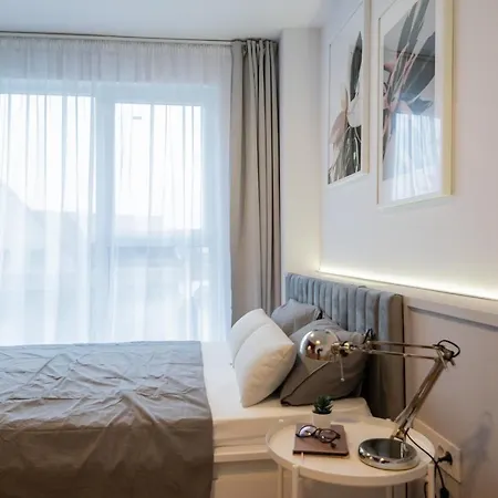 New! Stylish Studio With Parking 아파트 *
